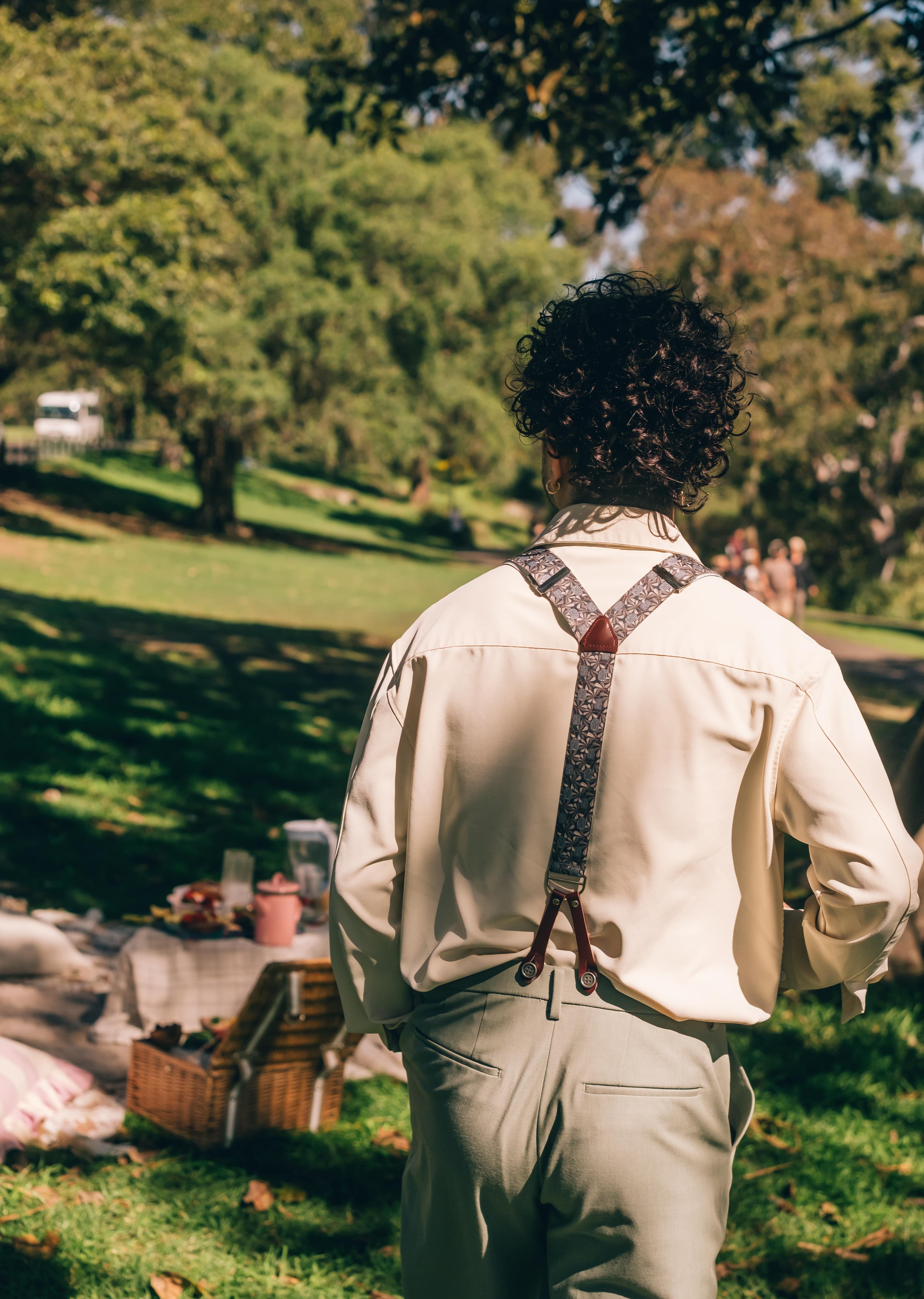 Suspenders vs Belts: Which One Should You Be Wearing?